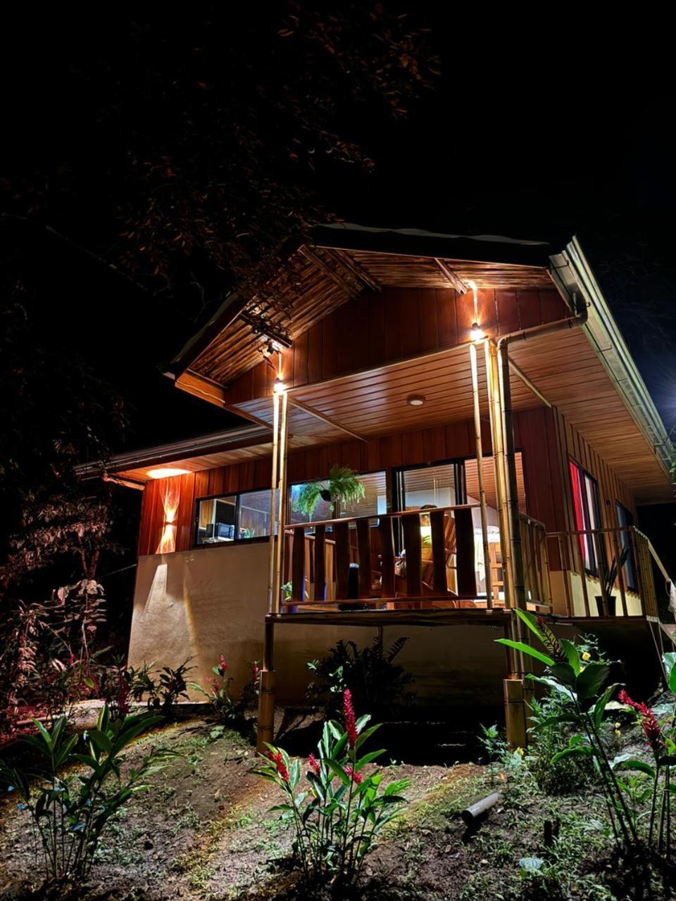 Gambas Lodge La Fortuna Bagian luar foto