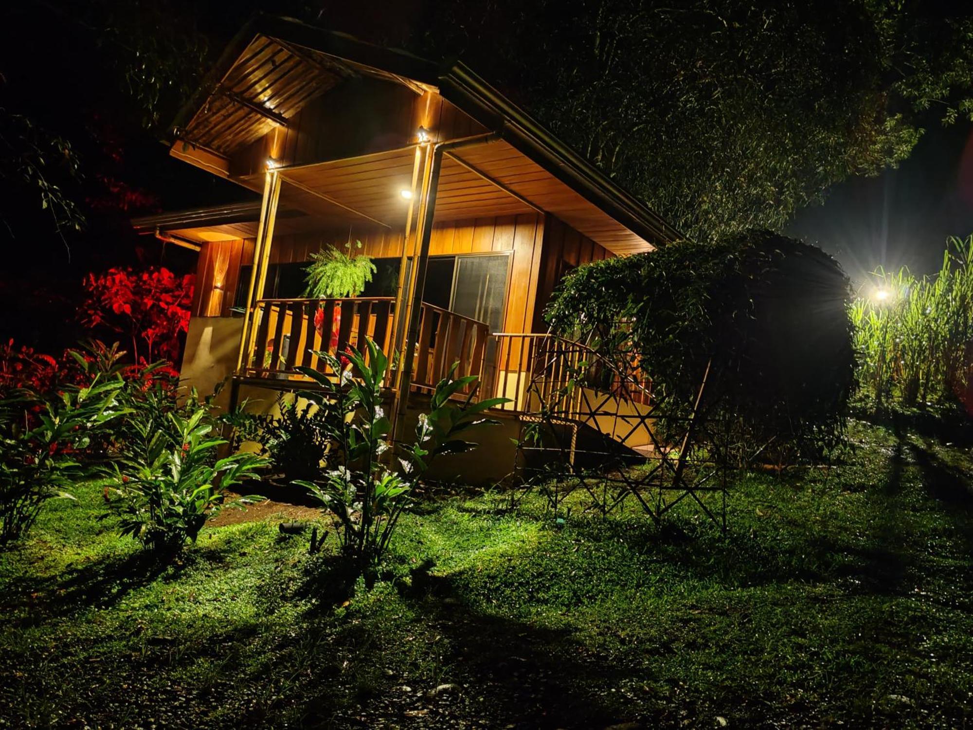 Gambas Lodge La Fortuna Bagian luar foto