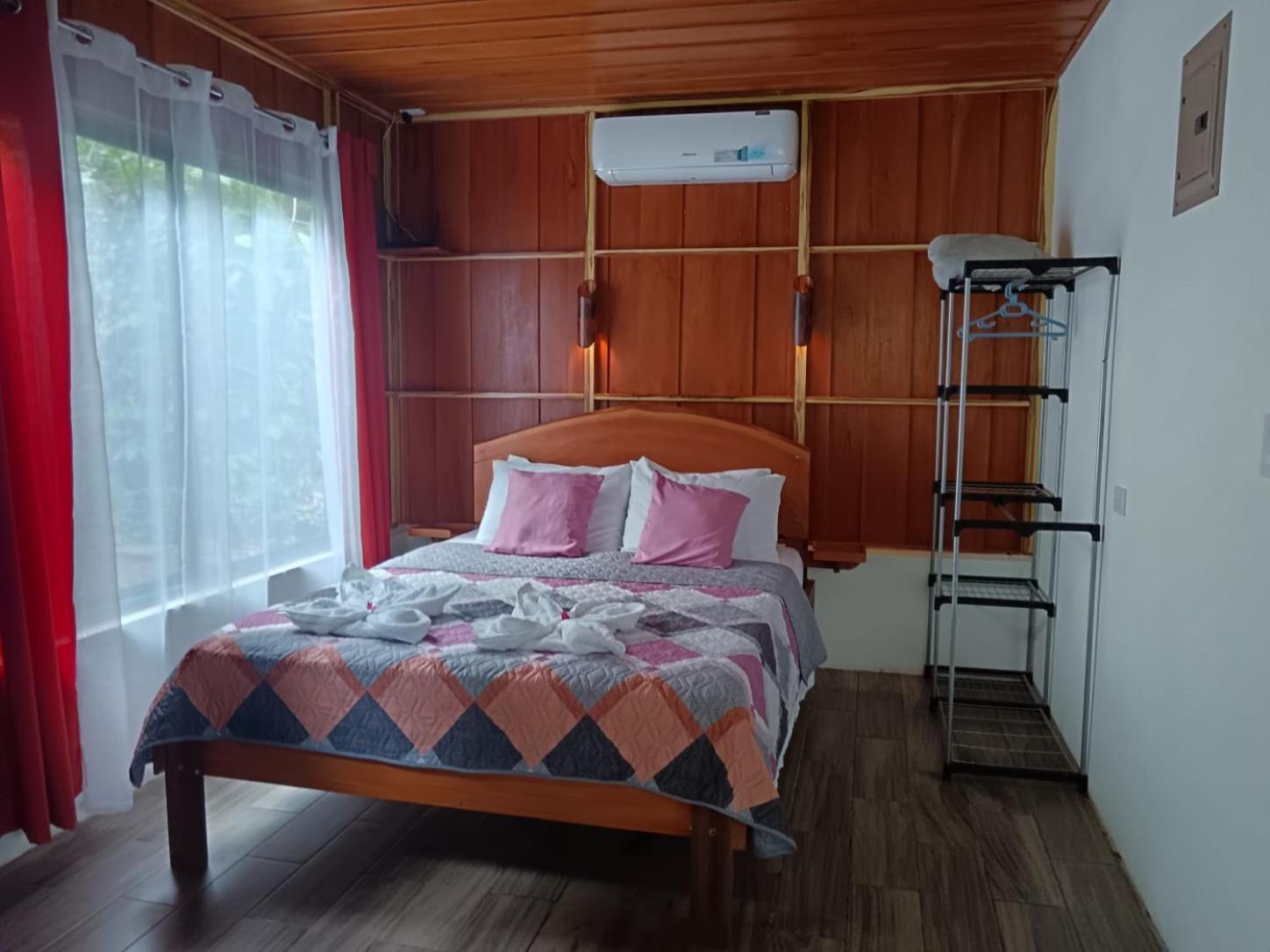 Gambas Lodge La Fortuna Bagian luar foto